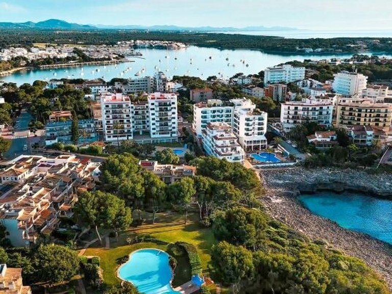 Apartment for Sales in Porto Colom, Balearic Islands 1