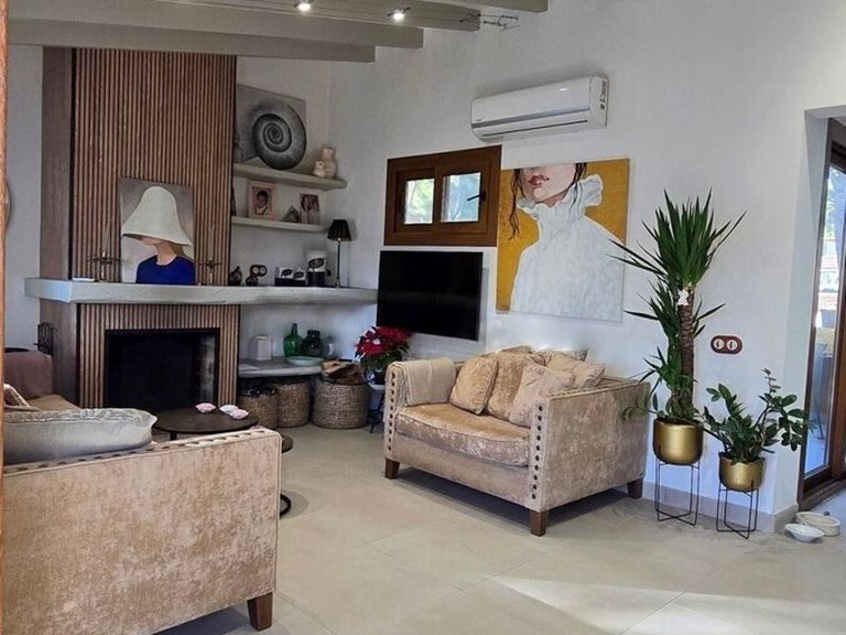 Town House for Long Term Rentals in Santa Ponsa, Balearic Islands 7