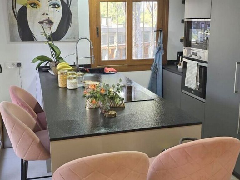 Town House for Long Term Rentals in Santa Ponsa, Balearic Islands 10