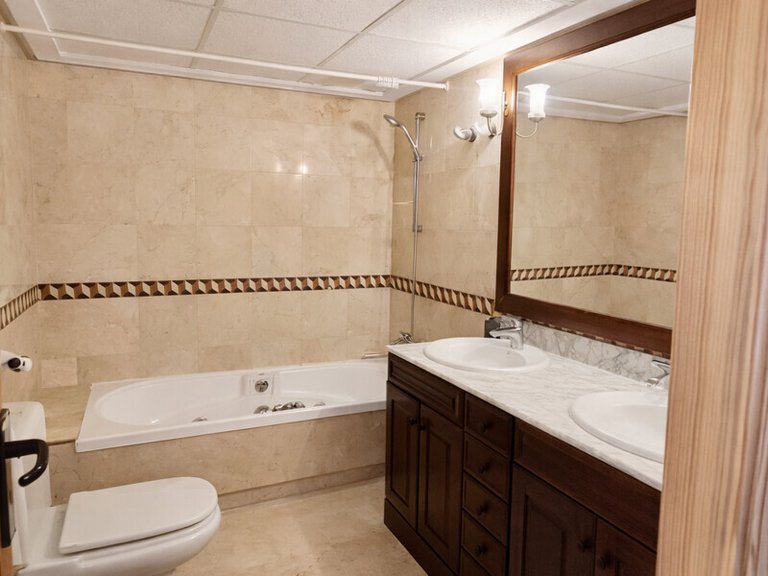 Apartment for Long Term Rentals in Coll Den Rabassa, Balearic Islands 10