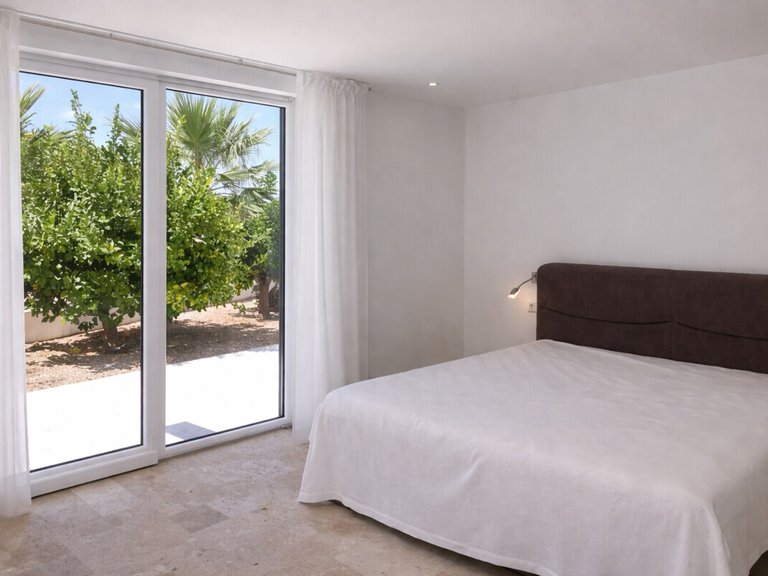 Villa for Long Term Rentals in Nova Santa Ponsa, Balearic Islands 5