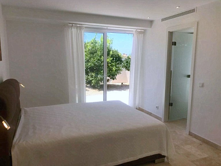 Villa for Long Term Rentals in Nova Santa Ponsa, Balearic Islands 21
