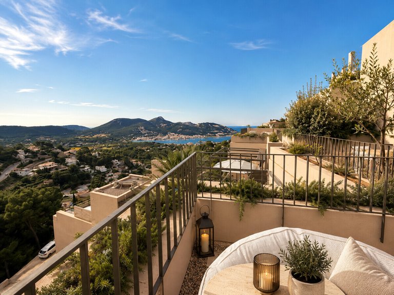 Villa for Sales in Port D'andratx, Balearic Islands 1