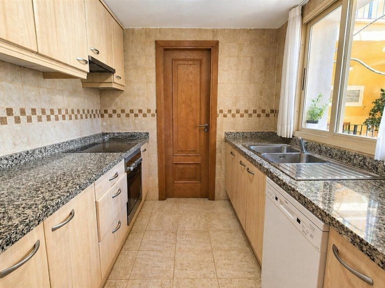 Apartment for Sales in Santa Ponça, Balearic Islands 7