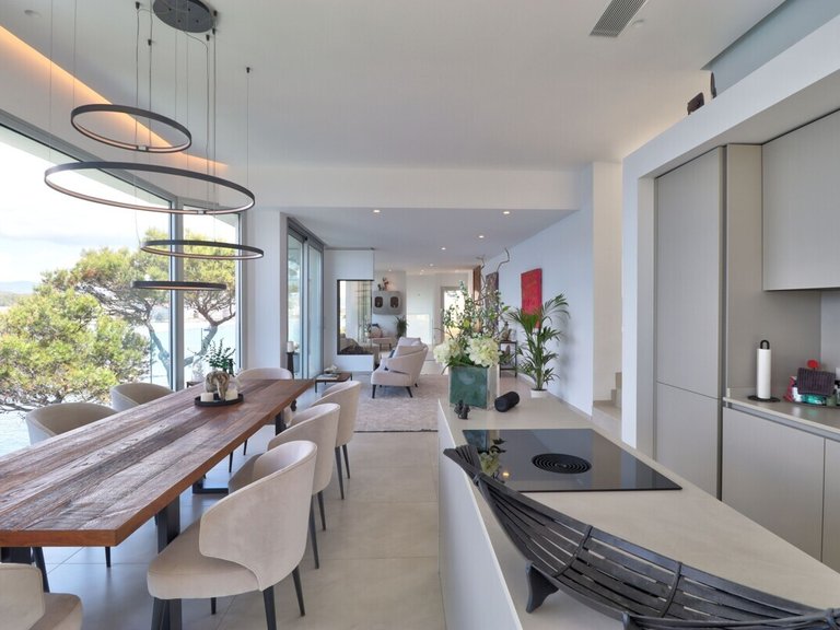 Villa for Sales in Santa Ponsa, Balearic Islands 4