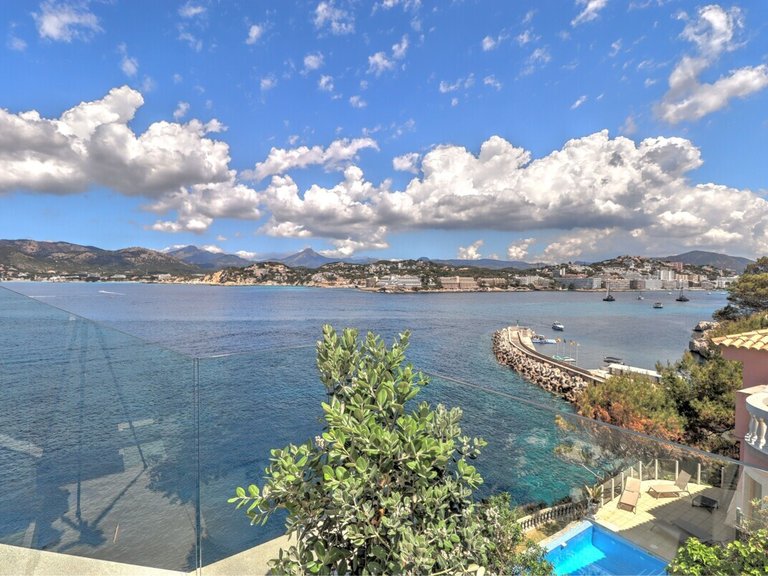 Villa for Sales in Santa Ponsa, Balearic Islands 20