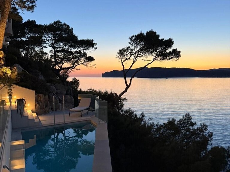 Villa for Sales in Santa Ponsa, Balearic Islands 23