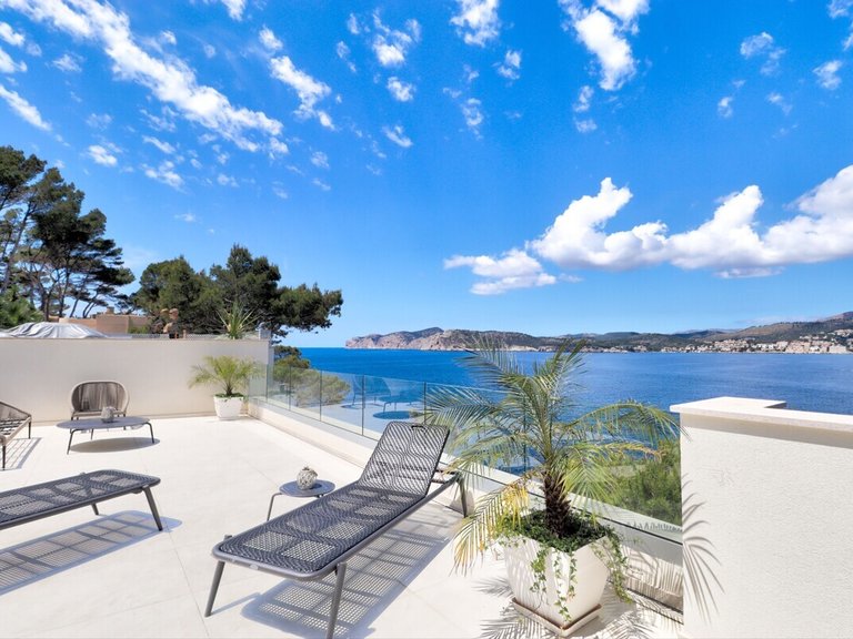 Villa for Sales in Santa Ponsa, Balearic Islands 19