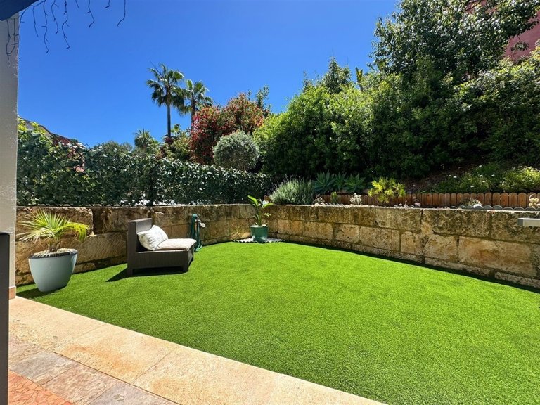 Villa for Sales in Santa Ponça, Balearic Islands 1