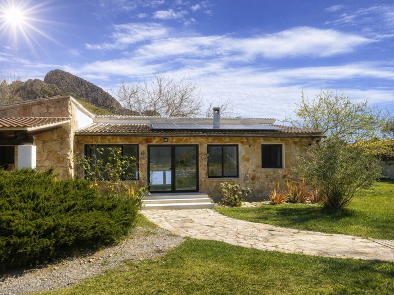 Country House for Sales in Puerto Pollensa, Balearic Islands 3