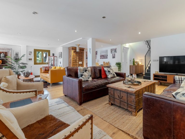 Town House for Sales in Calvia, Balearic Islands 8