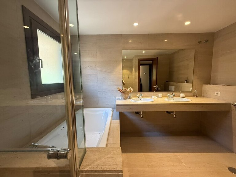 Apartment for Long Term Rentals in Sol De Mallorca, Balearic Islands 19