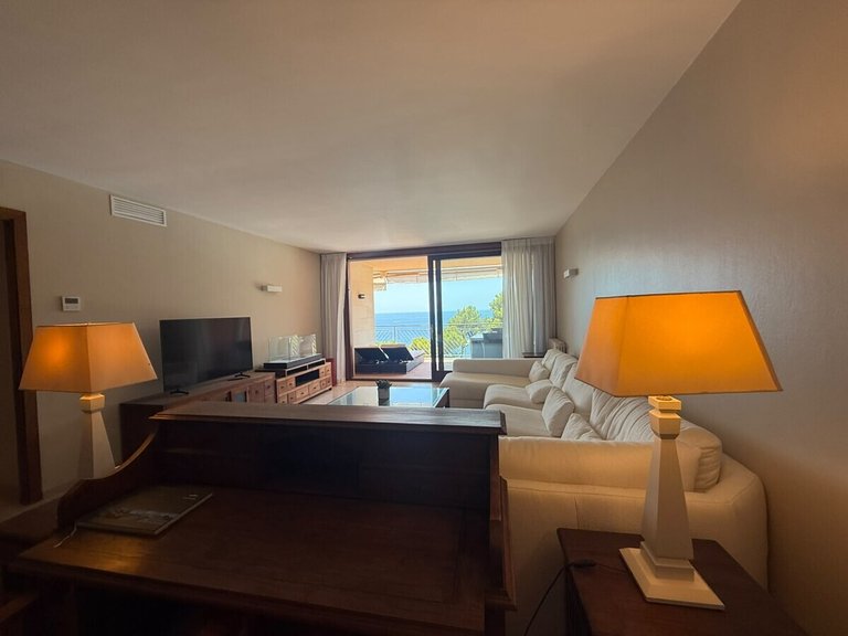 Apartment for Long Term Rentals in Sol De Mallorca, Balearic Islands 5