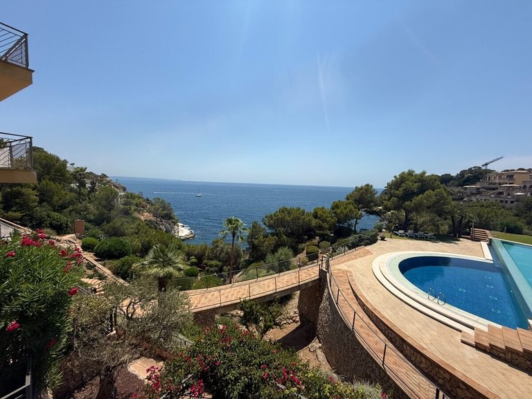Apartment for Long Term Rentals in Sol De Mallorca, Balearic Islands 2