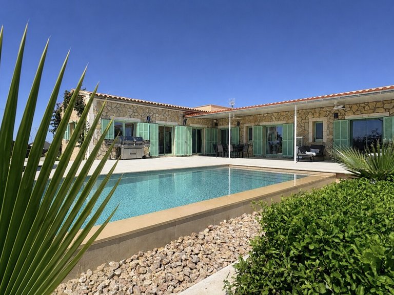 Country House for Sales in Campos, Balearic Islands 1