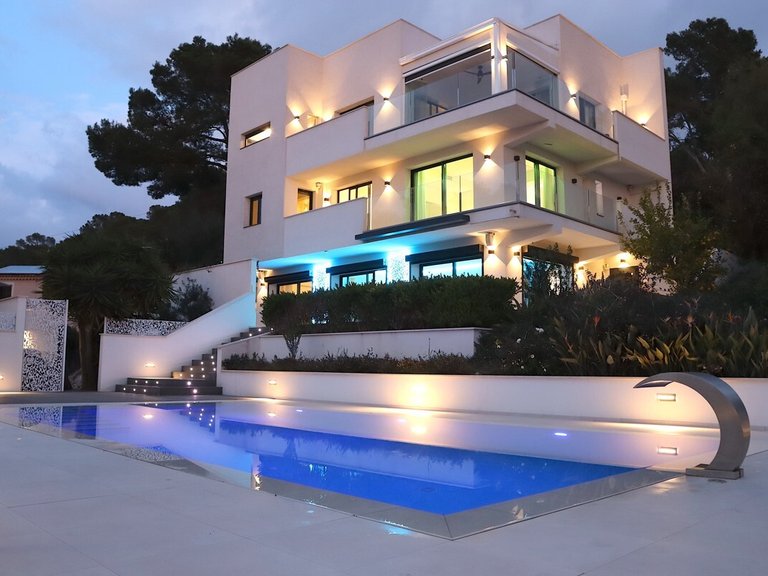 Villa for Sales in Portals Nous, Balearic Islands 1