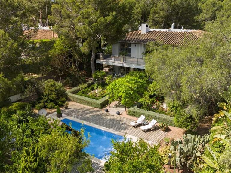Villa for Sales in Sol De Mallorca, Balearic Islands 38