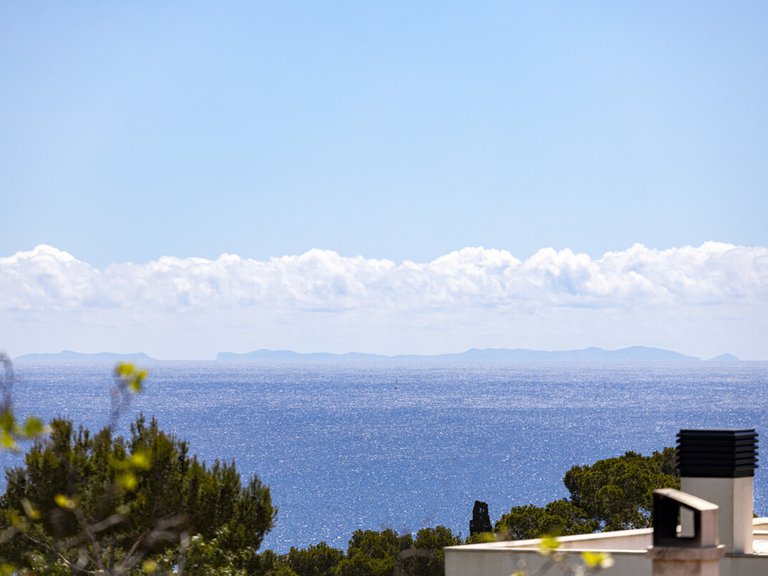 Villa for Sales in Sol De Mallorca, Balearic Islands 33