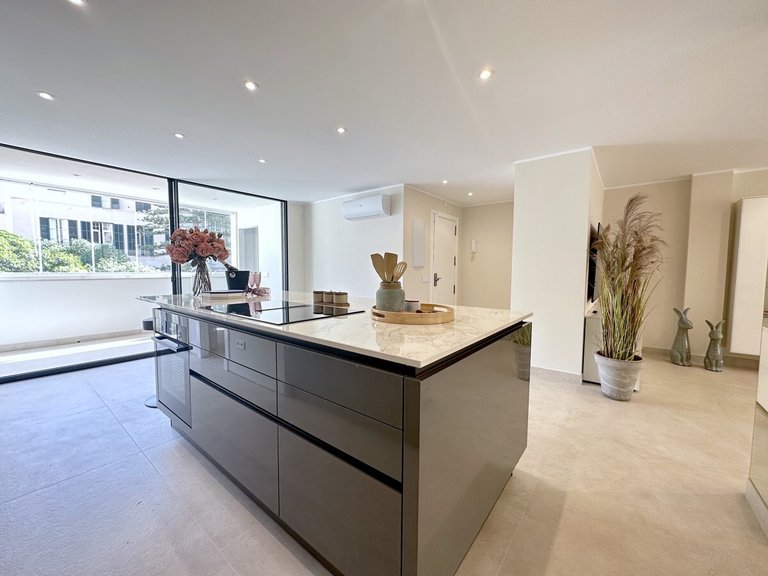 Apartment for Sales in Palma De Mallorca, Balearic Islands 1