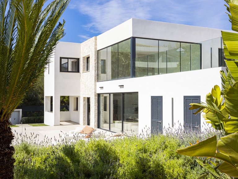 Villa for Sales in Santa Ponsa, Balearic Islands 7