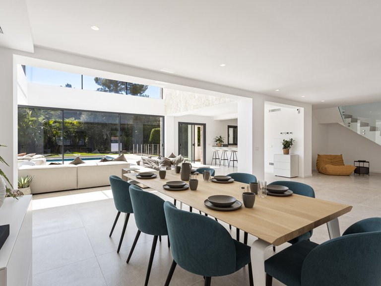 Villa for Sales in Santa Ponsa, Balearic Islands 12