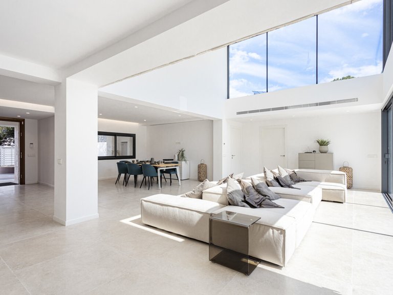 Villa for Sales in Santa Ponsa, Balearic Islands 14