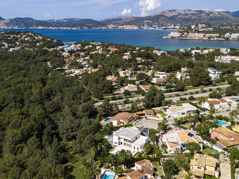 Villa for Sales in Santa Ponsa, Balearic Islands 41