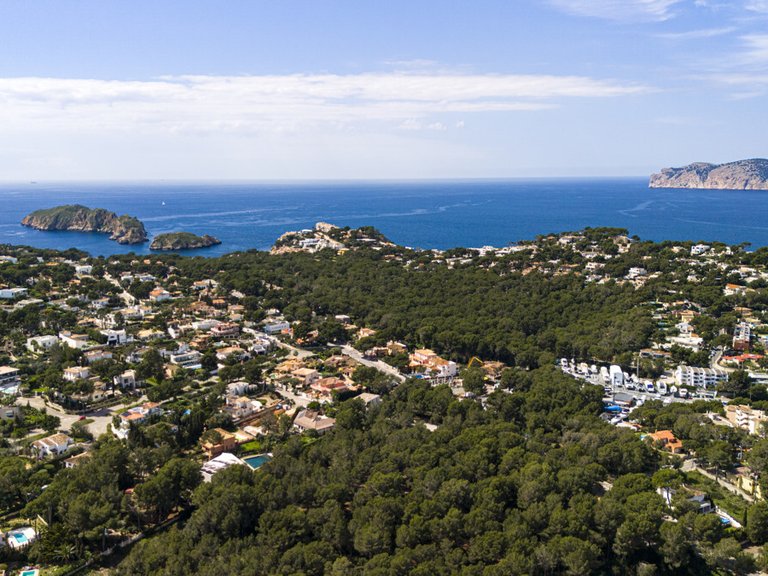 Villa for Sales in Santa Ponsa, Balearic Islands 40