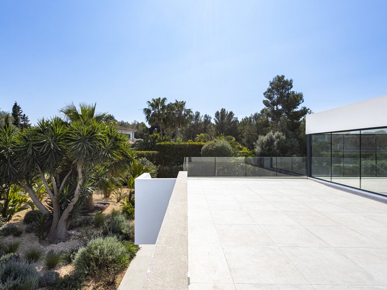 Villa for Sales in Santa Ponsa, Balearic Islands 31