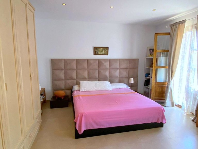 Villa for Sales in Paguera, Balearic Islands 27