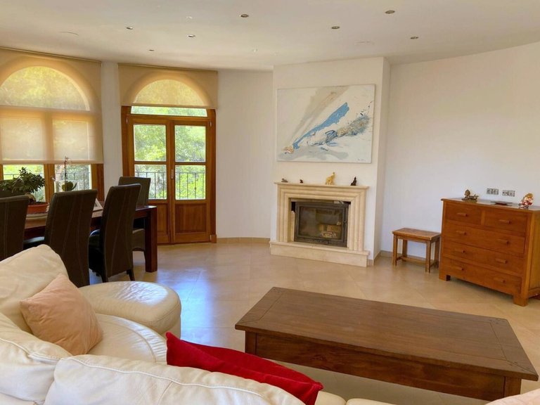 Villa for Sales in Paguera, Balearic Islands 11