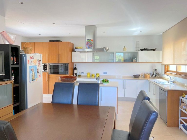 Villa for Sales in Paguera, Balearic Islands 12