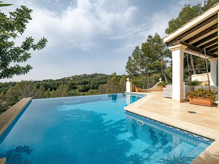 Villa for Sales in Bendinat, Balearic Islands 1