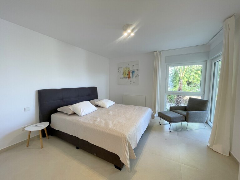 Villa for Long Term Rentals in Palmanova, Balearic Islands 13