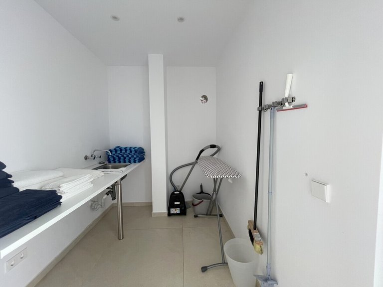 Villa for Long Term Rentals in Palmanova, Balearic Islands 16