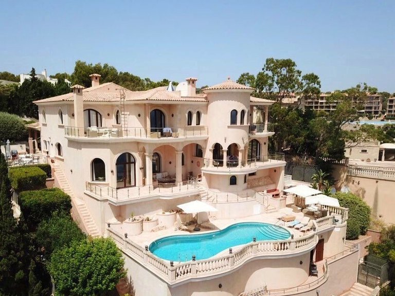 Villa for Long Term Rentals in Sol De Mallorca, Balearic Islands 8
