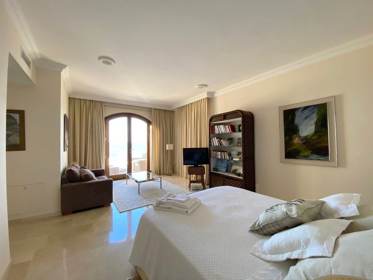 Villa for Long Term Rentals in Sol De Mallorca, Balearic Islands 18