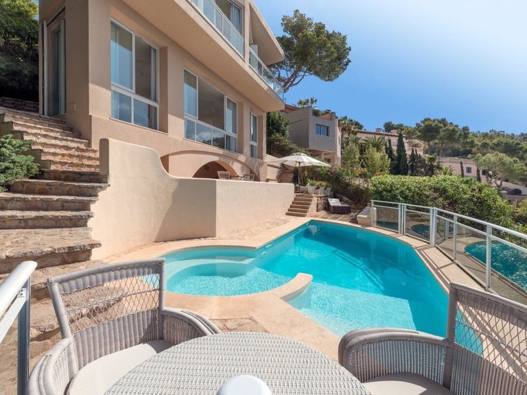 Villa for Long Term Rentals in Sol De Mallorca, Balearic Islands 5