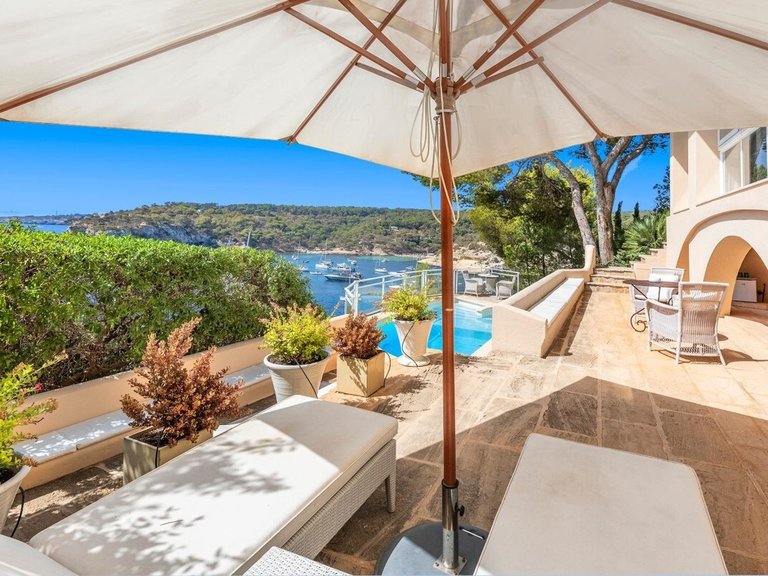 Villa for Long Term Rentals in Sol De Mallorca, Balearic Islands 1