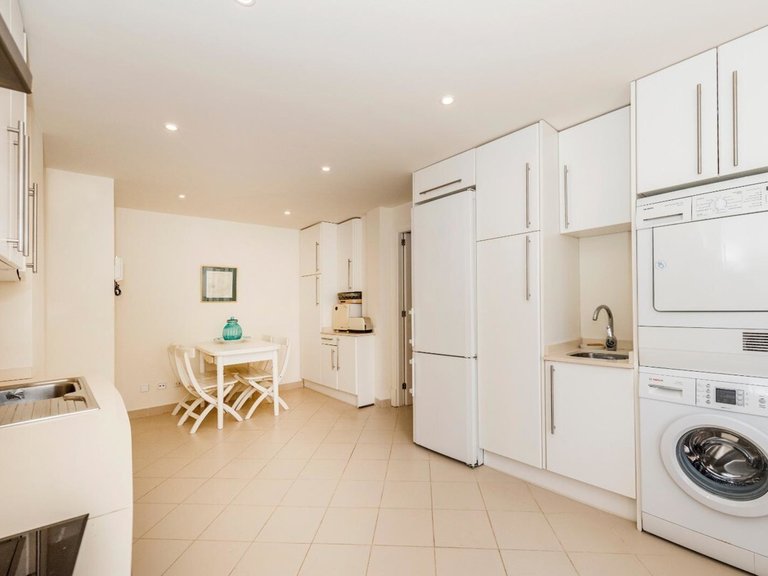Villa for Long Term Rentals in Sol De Mallorca, Balearic Islands 13