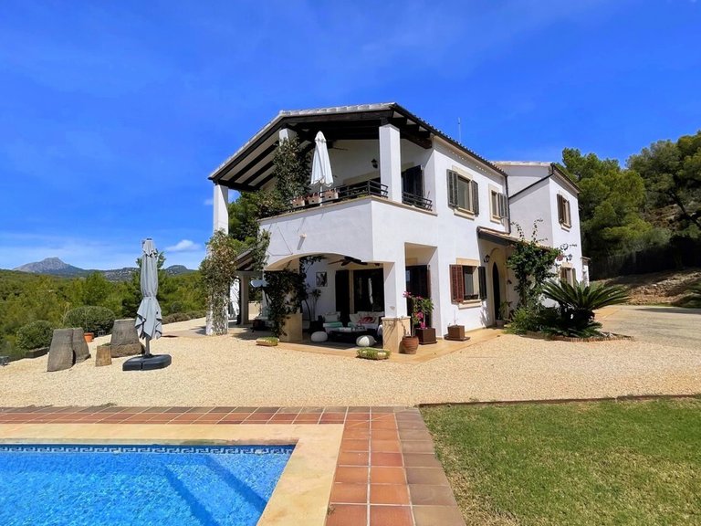 Country House for Sales in Calvia, Balearic Islands 33