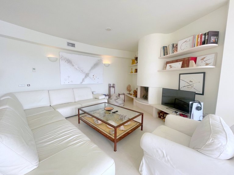 Villa for Long Term Rentals in Sol De Mallorca, Balearic Islands 4