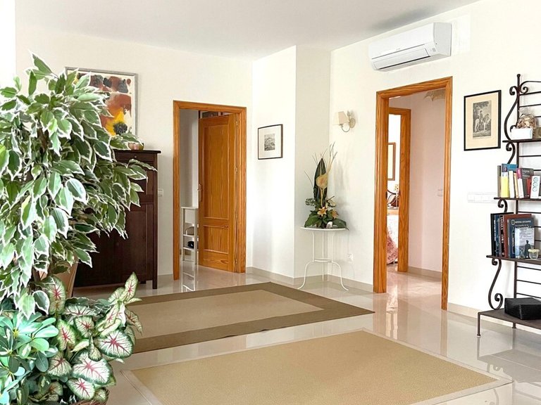 Apartment for Sales in Santa Ponsa, Balearic Islands 3
