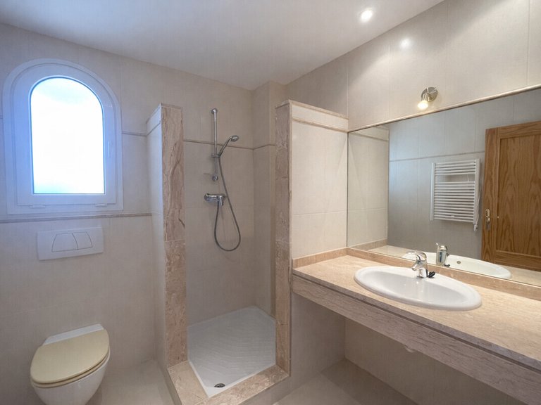 Apartment for Sales in Santa Ponsa, Balearic Islands 9
