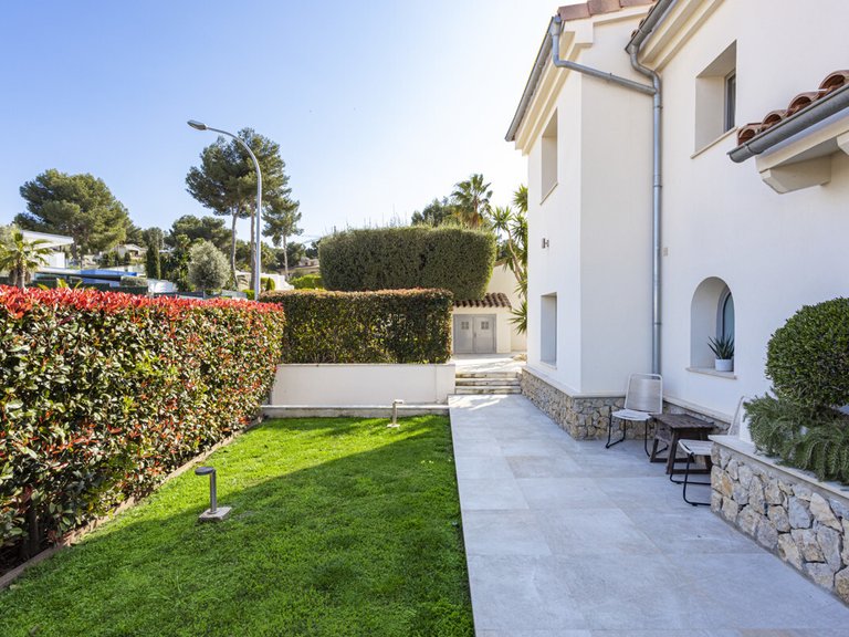 Villa for Sales in Santa Ponsa, Balearic Islands 28