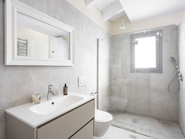 Villa for Sales in Santa Ponsa, Balearic Islands 19