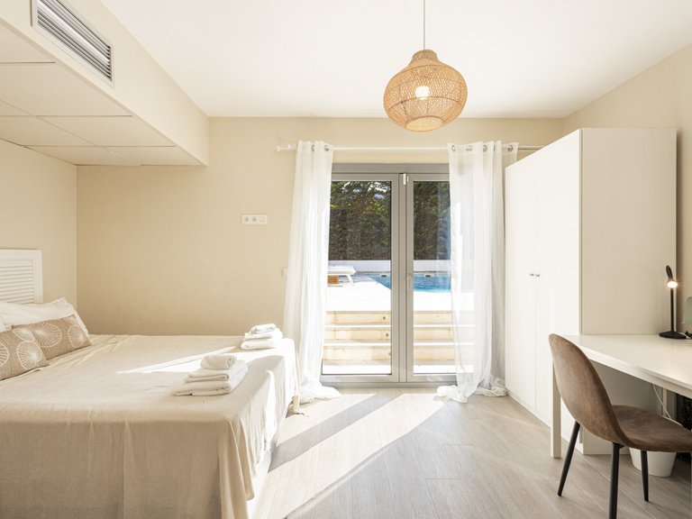 Villa for Sales in Santa Ponsa, Balearic Islands 15
