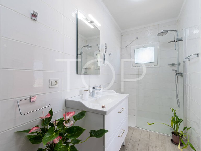 Country House for Sale in Guía De Isora, Tenerife 26