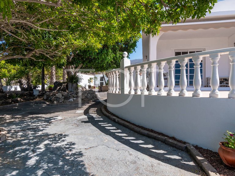 Country House for Sale in Guía De Isora, Tenerife 7