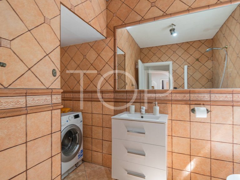 Country House for Sale in Guía De Isora, Tenerife 32